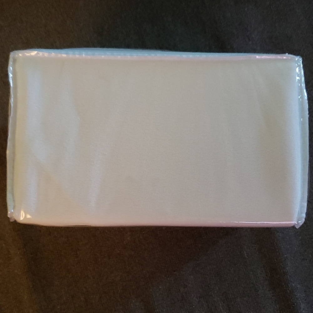 Allerease Queen Waterproof Mattress Protector - Picture 7 of 7